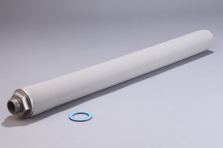 Schrägansicht liegender Vorfilter SP2000/V20-6 und PTFE-Klemmring